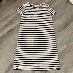 Short sleeved Striped Loft T shirt dress, size small